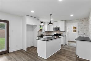 8711 Hackney Lane - Photo 12