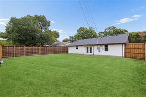 8711 Hackney Lane - Photo 34