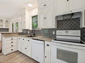 1408 N Cedar Hill Road - Photo 11