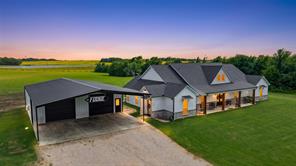 700 County Road 44430 - Photo 1