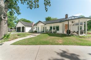 131 Lakeway Lane - Photo 1
