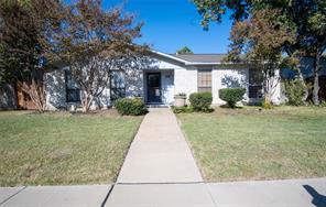 829 Cambridge Drive - Photo 1