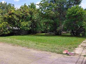 114 & 124 NW 13th Street - Photo 1
