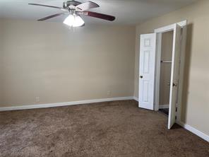 323 E Lloyd Street - Photo 5