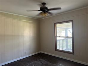 323 E Lloyd Street - Photo 7