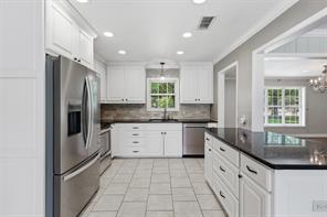 908 W Westhill Drive - Photo 12