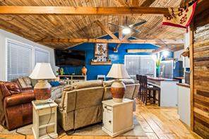 241 County Road 3689 - Photo 27