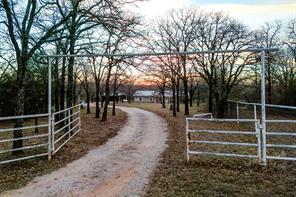241 County Road 3689 - Photo 3