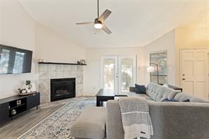 10116 Leatherwood Drive - Photo 2