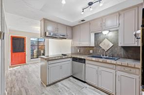 981 Chateau Valee Circle - Photo 3