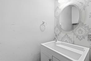 981 Chateau Valee Circle - Photo 34