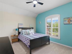 7405 Ravenhill Drive - Photo 12