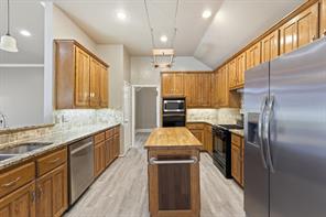 1718 Creek Valley Road - Photo 14