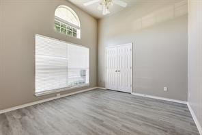 1718 Creek Valley Road - Photo 29