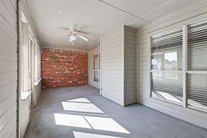 1718 Creek Valley Road - Photo 32