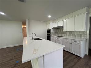607 Stanford Street - Photo 1