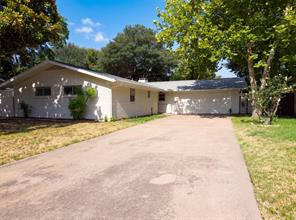 725 Ridgecrest Drive - Photo 1