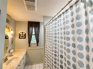 7761 Fm 2494 - Photo 17
