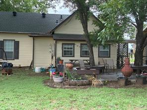 102 E 14th Street - Photo 21
