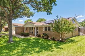 4304 9th Street - Photo 2