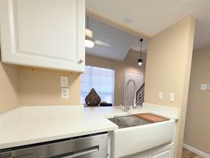 449 Harris Street - Photo 13