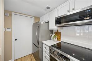 449 Harris Street - Photo 18