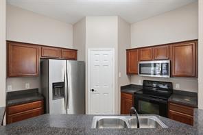 1051 Elm Drive - Photo 6