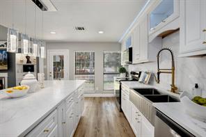 4313 Kenwood Drive - Photo 4