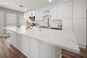 4313 Kenwood Drive - Photo 5