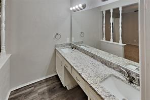 1309 Crestview Drive - Photo 10