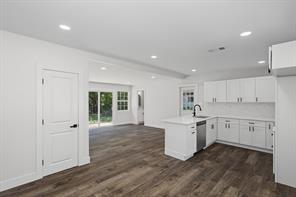 4608 Reed Street - Photo 11