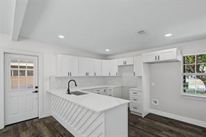 4608 Reed Street - Photo 8