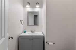 225 Freedom Court - Photo 25