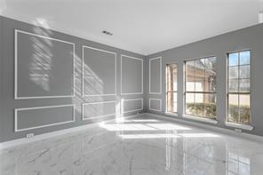 225 Freedom Court - Photo 9