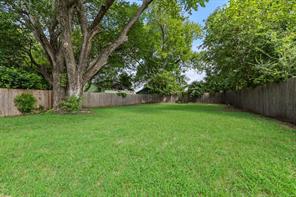 4639 Cherbourg Street - Photo 20