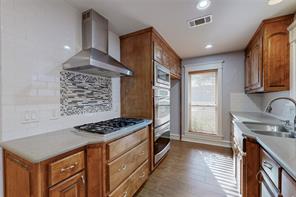 9100 Berkshire Drive - Photo 11