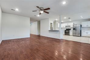 1122 Mazourka Drive - Photo 3