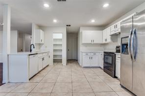 1122 Mazourka Drive - Photo 5