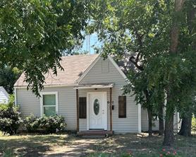 600 E Robert Street - Photo 1