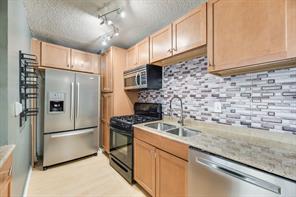 3883 Turtle Creek Boulevard - Photo 3