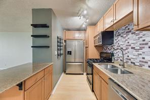 3883 Turtle Creek Boulevard - Photo 4