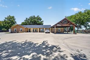 7725 FM 2164 - Photo 1