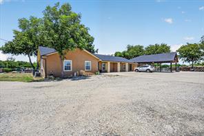 7725 FM 2164 - Photo 2