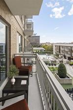 2727 Travis Street - Photo 18
