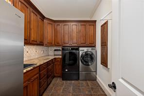 10104 Claiborne Lane - Photo 15