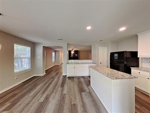 2161 Lone Pecan Drive - Photo 3