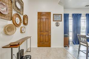 7023 Beacon Drive - Photo 4
