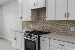 548 Highview Court - Photo 15