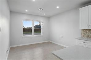 548 Highview Court - Photo 16