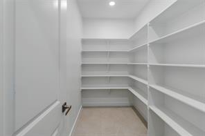 548 Highview Court - Photo 17